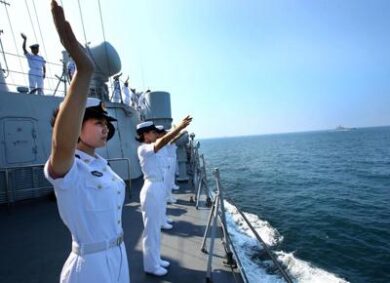 Cina, non solo lo scontro con gli Usa: i guai con India, Giappone e Australia