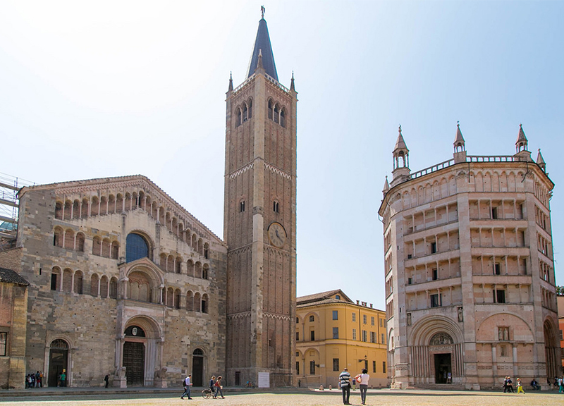 Galleria foto 'Covid,Parma capitale della cultura.Lo è per tutti? Polemica ristoratori-Comune' - foto 1