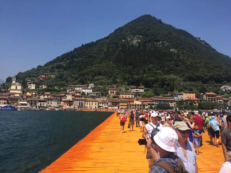 Arte: morto Christo, maestro della land art, artista di ‘The floating piers’ Arte: morto Christo, maestro della land art, artista di ‘The floating piers’