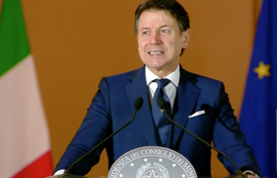 Conte, la strategia dell'”emergenza continua” per blindare Palazzo Chigi