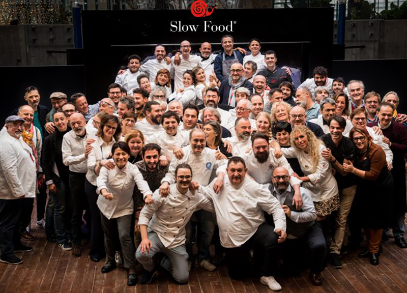 Ripartiamo dalla terra. Così Slow Food sostiene l’agricoltura di qualità Ripartiamo dalla terra. Così Slow Food sostiene l’agricoltura di qualità