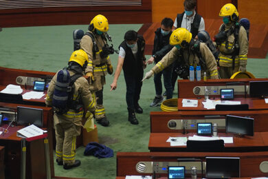 Ok a legge sull’inno cinese e Tiananmen, scontri e arresti a Hong Kong