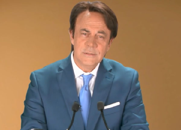 Fratelli di Crozza/Conte : cari italiani, pensate a quanti soldi potremmo avere dall’europa. Fratelli di Crozza/Conte : cari italiani, pensate a quanti soldi potremmo avere dall’europa.