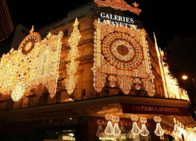 Galeries Lafayette riapre, ma l’affluenza cala del 20%