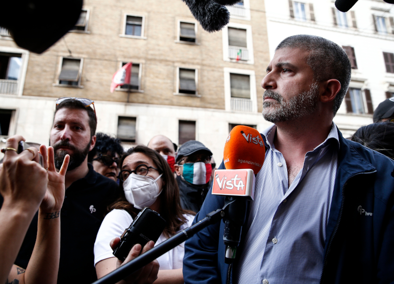 Casapound verso lo sgombero: notificato il sequestro della sede all’Esquilino Casapound verso lo sgombero: notificato il sequestro della sede all’Esquilino