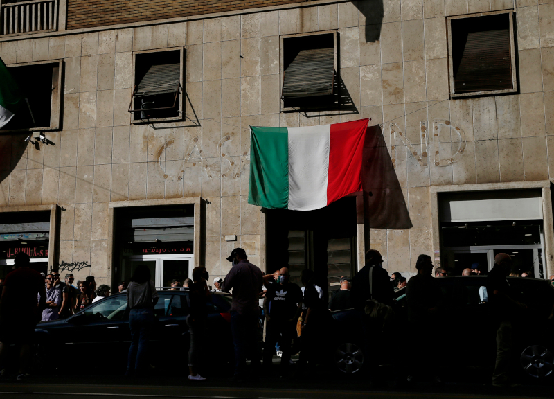 Casapound verso lo sgombero: notificato il sequestro della sede all’Esquilino Casapound verso lo sgombero: notificato il sequestro della sede all’Esquilino