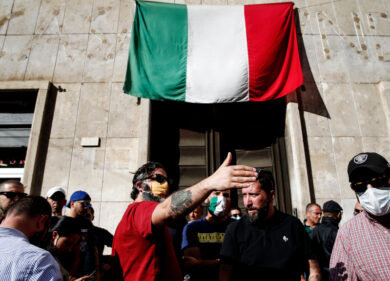 Casapound verso lo sgombero: notificato il sequestro della sede all’Esquilino