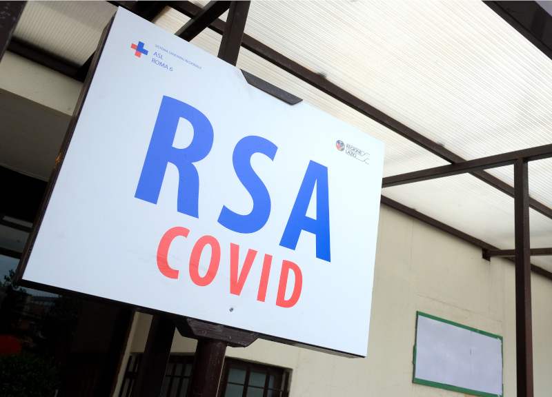 Rsa: marzo-aprile morti quadruplicati. I parenti delle vittime dal prefetto Rsa: marzo-aprile morti quadruplicati. I parenti delle vittime dal prefetto