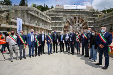 Autostrade per l’Italia, completato lo scavo della galleria Santa Lucia su A1