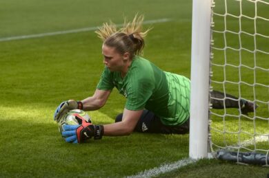 Calcio: se un giocatore è positivo, la squadra non deve andare in quarantena