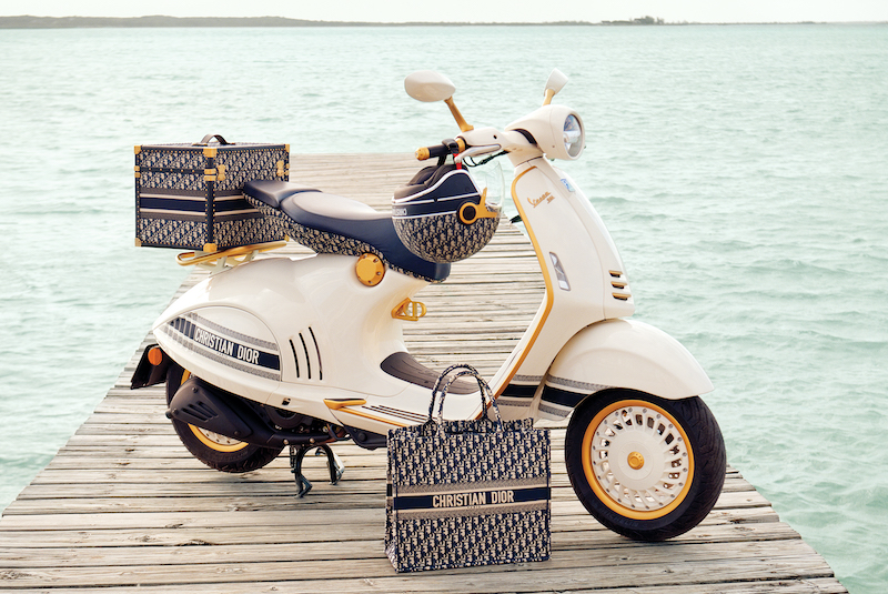 Piaggio svela la  Vespa 946 Christian Dior