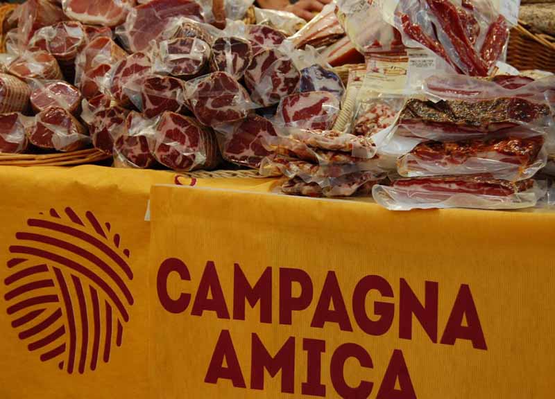 A Napoli il più grande mercato contadino del Sud Italia dell’agroalimentare A Napoli il più grande mercato contadino del Sud Italia dell’agroalimentare