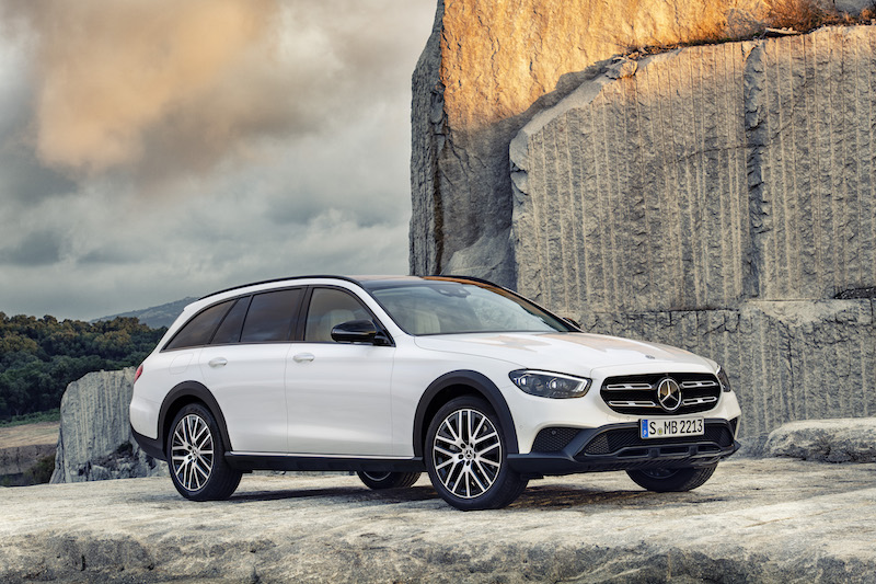 Nuova Mercedes Classe E, un restyling per cinque nuove versioni