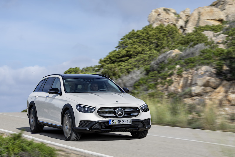 Nuova Mercedes Classe E, un restyling per cinque nuove versioni