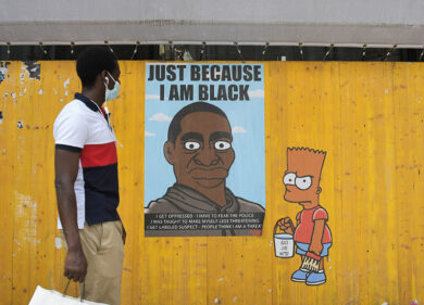 AleXsandro Palombo street artist con i Simpson ricorda George Floyd a Milano