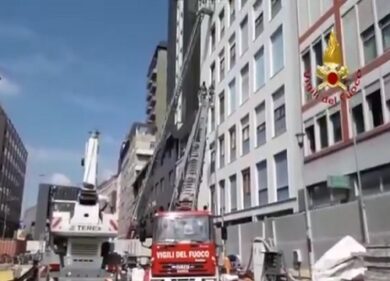 Milano, voragine vicino al cantiere M4: evacuato palazzo con 20 persone. VIDEO