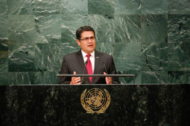 Coronavirus, Honduras: il presidente e la moglie sono risultati positivi