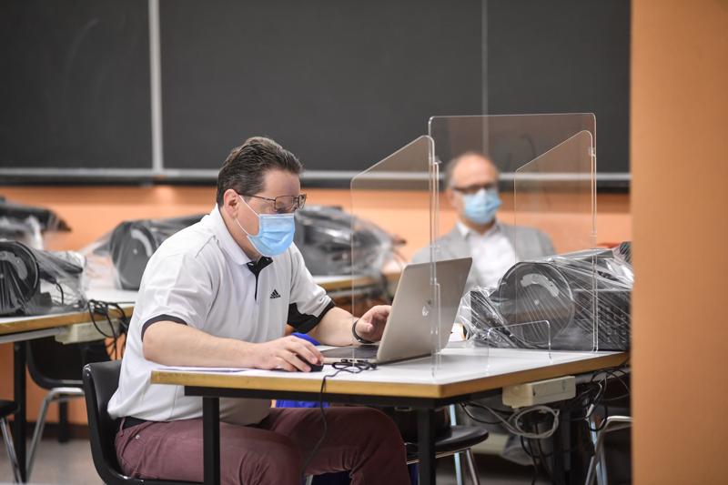 Maturità, Azzolina a Bergamo: “Chiudere le scuole è stata una ferita”. FOTO