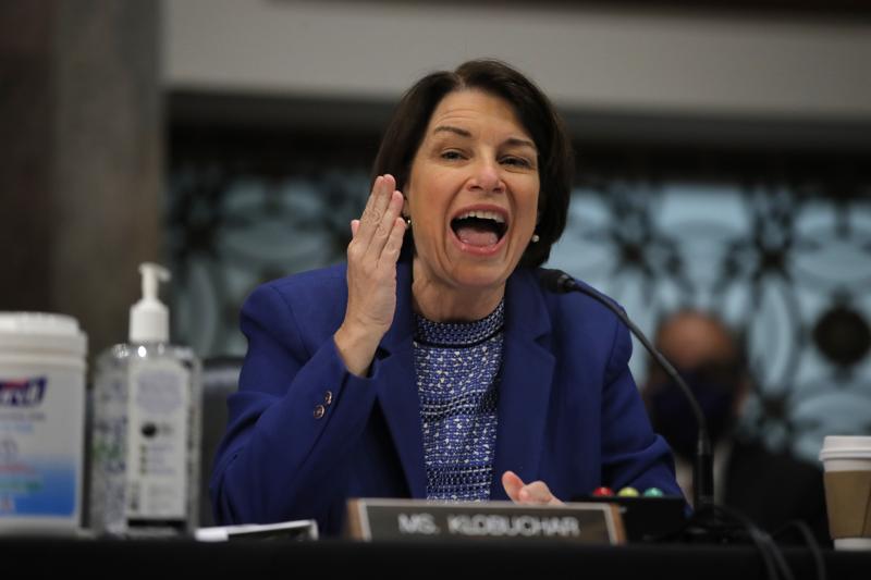 Usa 2020: Klobuchar si fa da parte: “Biden scelga donna nera” Usa 2020: Klobuchar si fa da parte: “Biden scelga donna nera”