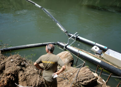 Rifiuti, stop plastica nel mare: dopo il Tevere, barriera anche nell’Aniene
