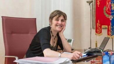 Corruzione: Siria Trezzi rimette deleghe presso città metropolitana di Milano