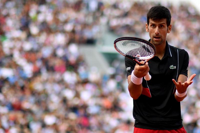 Novak Djokovic: “Io e mia moglie positivi al coronavirus”. Bufera nel tennis Novak Djokovic: “Io e mia moglie positivi al coronavirus”. Bufera nel tennis