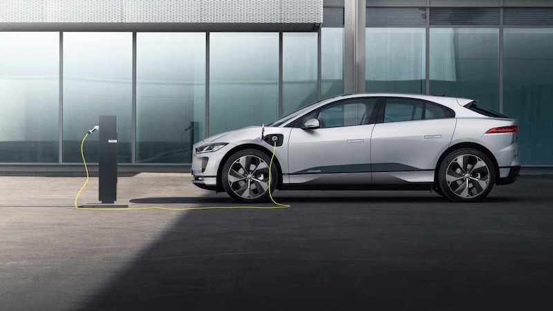 JAGUAR I-PACE, più connessa e più celere nella ricarica