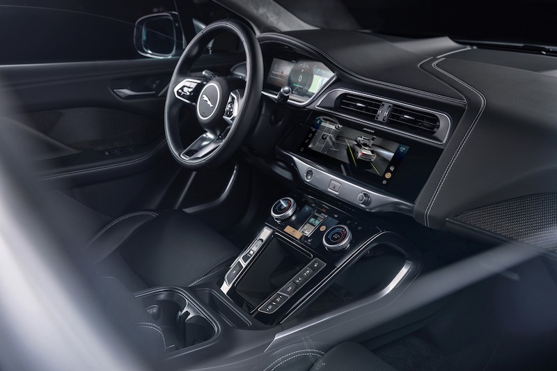 JAGUAR I-PACE, più connessa e più celere nella ricarica