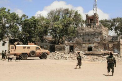 Somalia, kamikaze davanti a una base militare attacca a Mogadiscio, tre morti