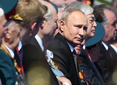 Russia, parata della vittoria e referendum. Putin si prende il potere a vita