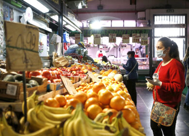 Roma, rivoluzione mercati. Aperti anche la sera, si mangia sino a mezzanotte