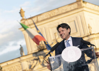 Stati Generali: Conte come Luigi XVI, il Re rimasto solo col suo maxi debito