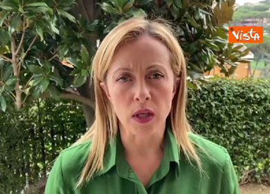 Meloni: “Dialogo di cui parla Conte vuol dire spartirsi i brandelli d’Italia?”