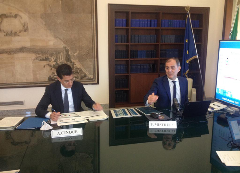 Bankitalia, economia campana con il segno rosso, ripresa ancora lontana. Bankitalia, economia campana con il segno rosso, ripresa ancora lontana.
