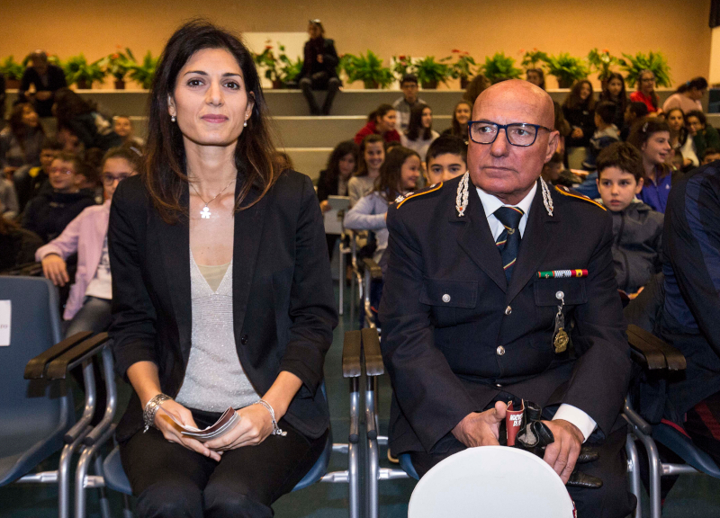 Vigili, il comandante Di Maggio saluta. Rebus successore: Raggi sceglie Napoli