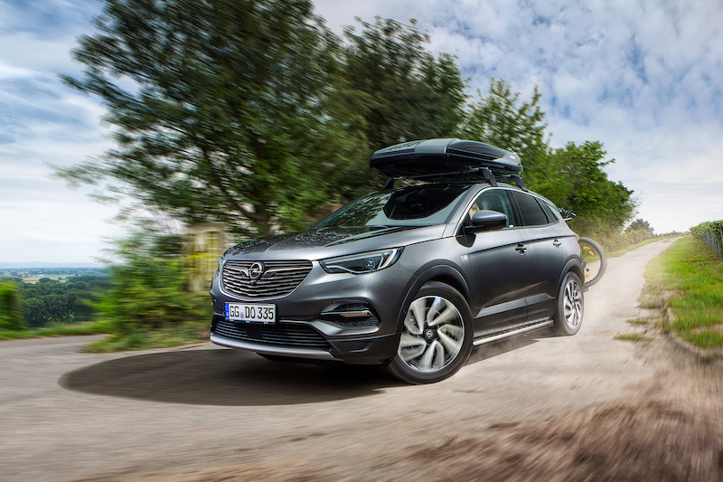 Opel Grandland X, perfetta per l’uso quotidiano e alle vacanze avventurose Opel Grandland X, perfetta per l’uso quotidiano e alle vacanze avventurose