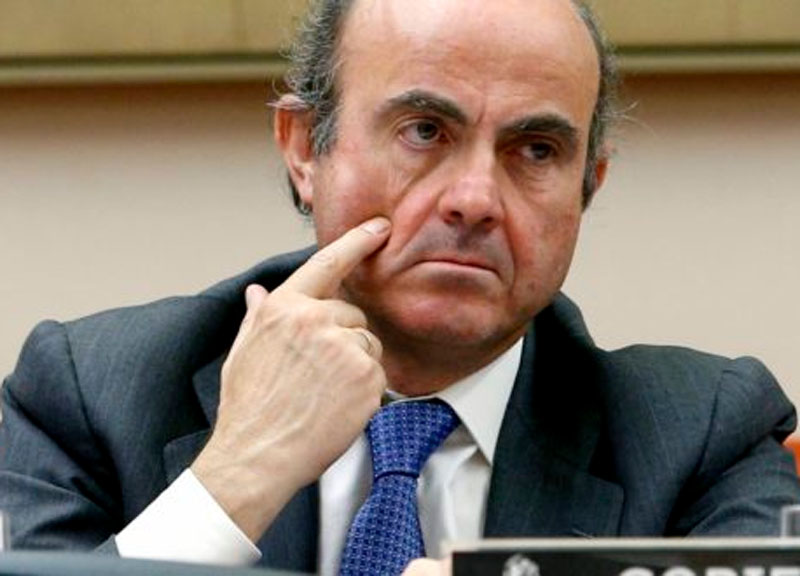 Bce, De Guindos: “Europa a due velocità. L’Italia ora deve fare le riforme” Bce, De Guindos: “Europa a due velocità. L’Italia ora deve fare le riforme”