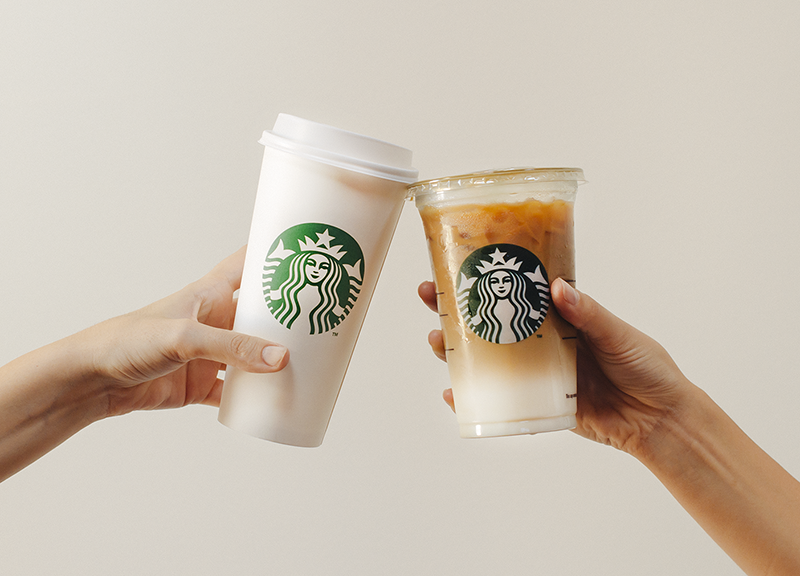 L’americana Starbucks sbarca sulla piattaforma di Deliveroo Milano e Torino L’americana Starbucks sbarca sulla piattaforma di Deliveroo Milano e Torino