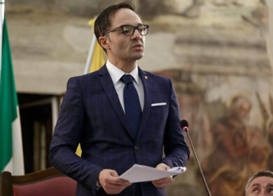 Confesercenti Campania: 47 mila imprese verso la chiusura, persi 28 miliardi