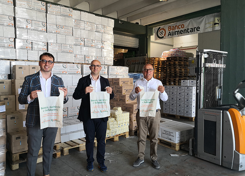 Bioplast, un milione di sacchetti ecosostenibili al Banco Alimentare Campano Bioplast, un milione di sacchetti ecosostenibili al Banco Alimentare Campano