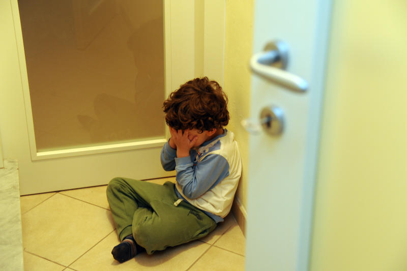 Maltrattamenti in famiglia, lo sono anche gli schiaffi educativi ai figli? Maltrattamenti in famiglia, lo sono anche gli schiaffi educativi ai figli?