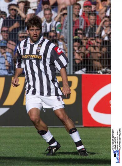 Fabian O’Neill, dramma dell’alcolismo per l’ex Juve. La figlia: “Sta morendo”