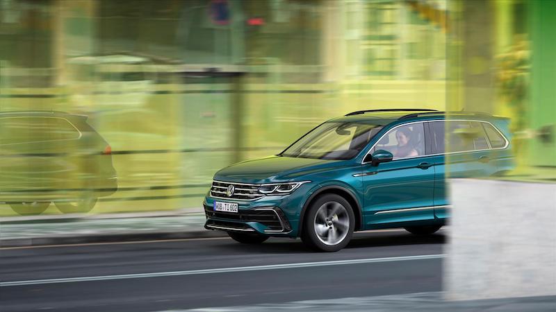 Volkswagen Tiguan si rifà il look, nuova estetica e spazio all’elettrico Volkswagen Tiguan si rifà il look, nuova estetica e spazio all’elettrico