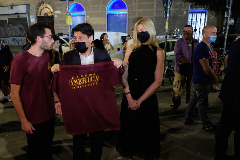 Cinema America, Giuseppe Conte e la fidanzata Olivia alla serata inaugurale