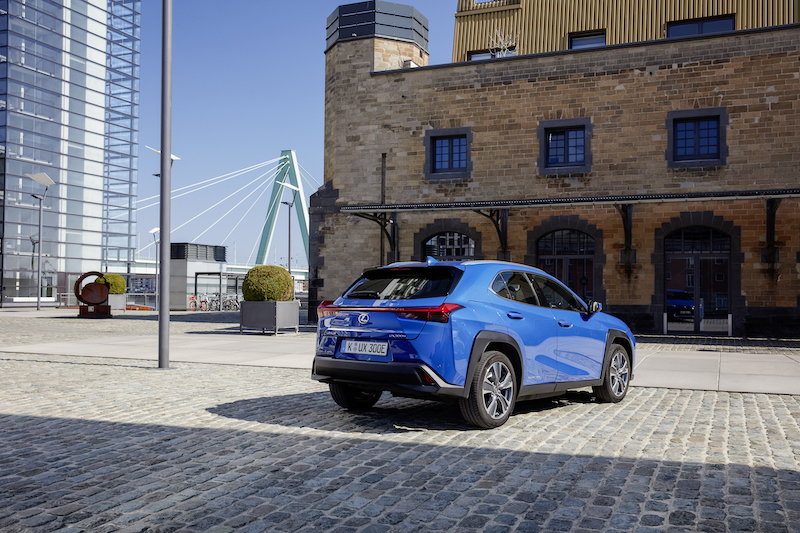 UX, la prima Lexus completamente elettrica