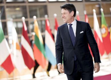 Recovery Fund: Conte inizia il tour, la tappa decisiva sarà venerdì in Olanda