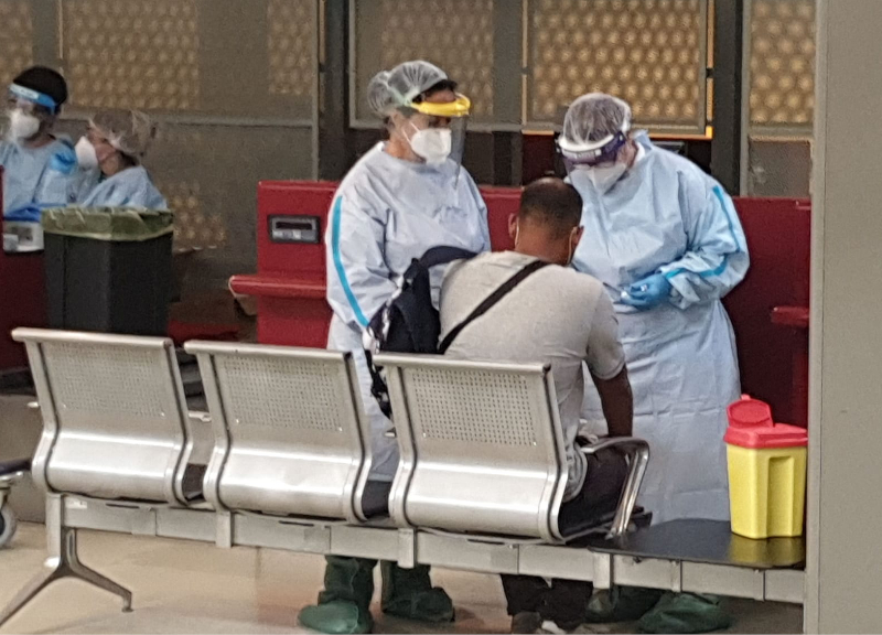Coronavirus Roma, bomba contagi dal Bangladesh: altri 21 casi. Sospesi i voli Coronavirus Roma, bomba contagi dal Bangladesh: altri 21 casi. Sospesi i voli