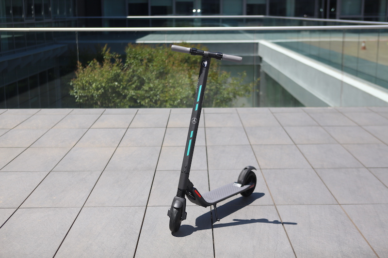 Mercedes-Benz Collection presenta le collezioni di Bici e monopattini