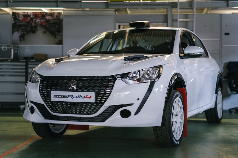 Peugeot 208 Rally 4, debutto vincente in Portogallo Peugeot 208 Rally 4, debutto vincente in Portogallo