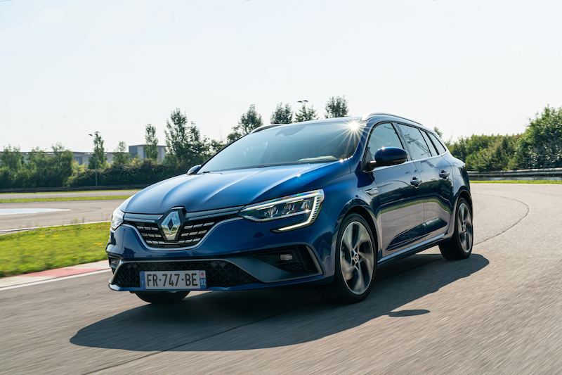 Renault: la tecnologia ibrida e-tech in Italia con Clio, Captur e Megane Renault: la tecnologia ibrida e-tech in Italia con Clio, Captur e Megane